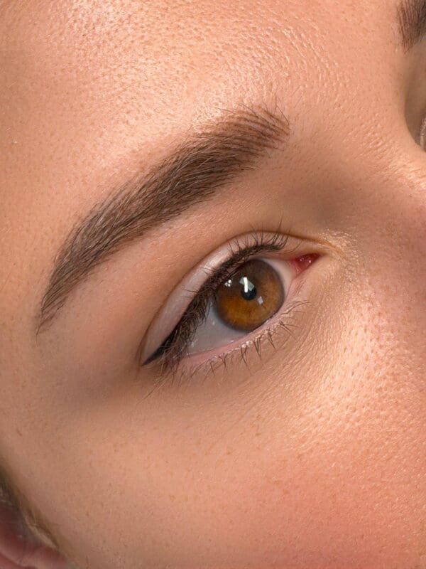 Eyeliner (CLASSIC OBEN)